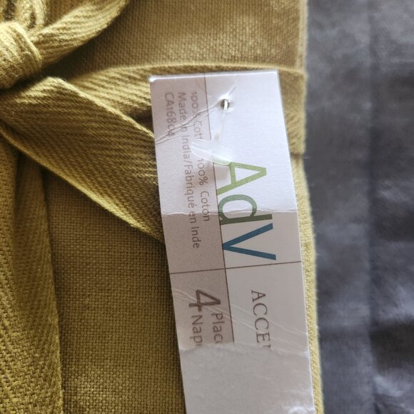 Nwt - 3 sets of 4 ribbed placemats & 4 matching napkins= 24 pieces - 100% cotton - Picture 3 of 3